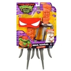 Teenage Mutant Ninja Turtles: Mutant Mayhem Ninja Reveal Raphael's Sais And Role Play Set